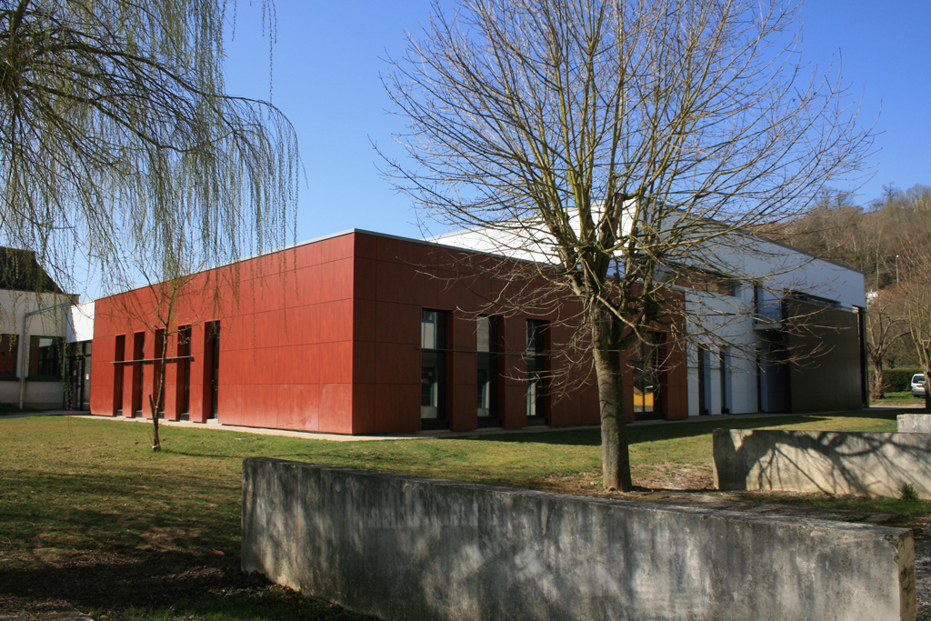 Extérieur coté jardin Lycée Pierre Méchain 
