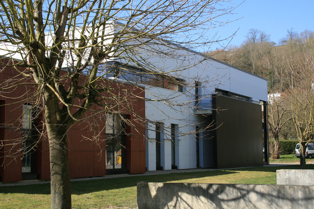 Détails extérieur coté jardin Lycée Pierre Méchain 