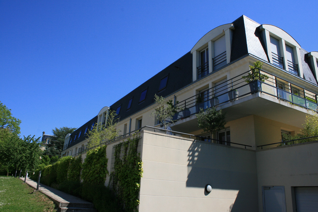 vue arriere logements collectifs à Soissons